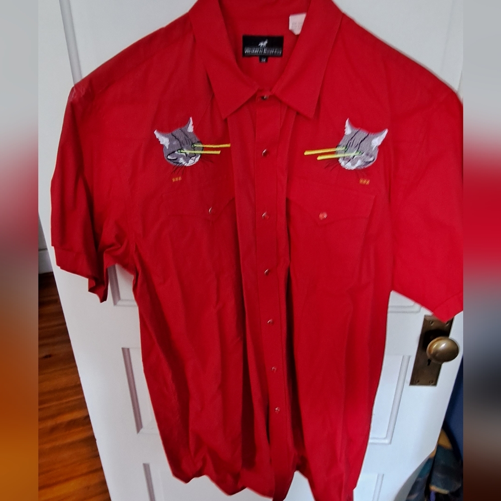 Triple Z Threads laser cat shirt